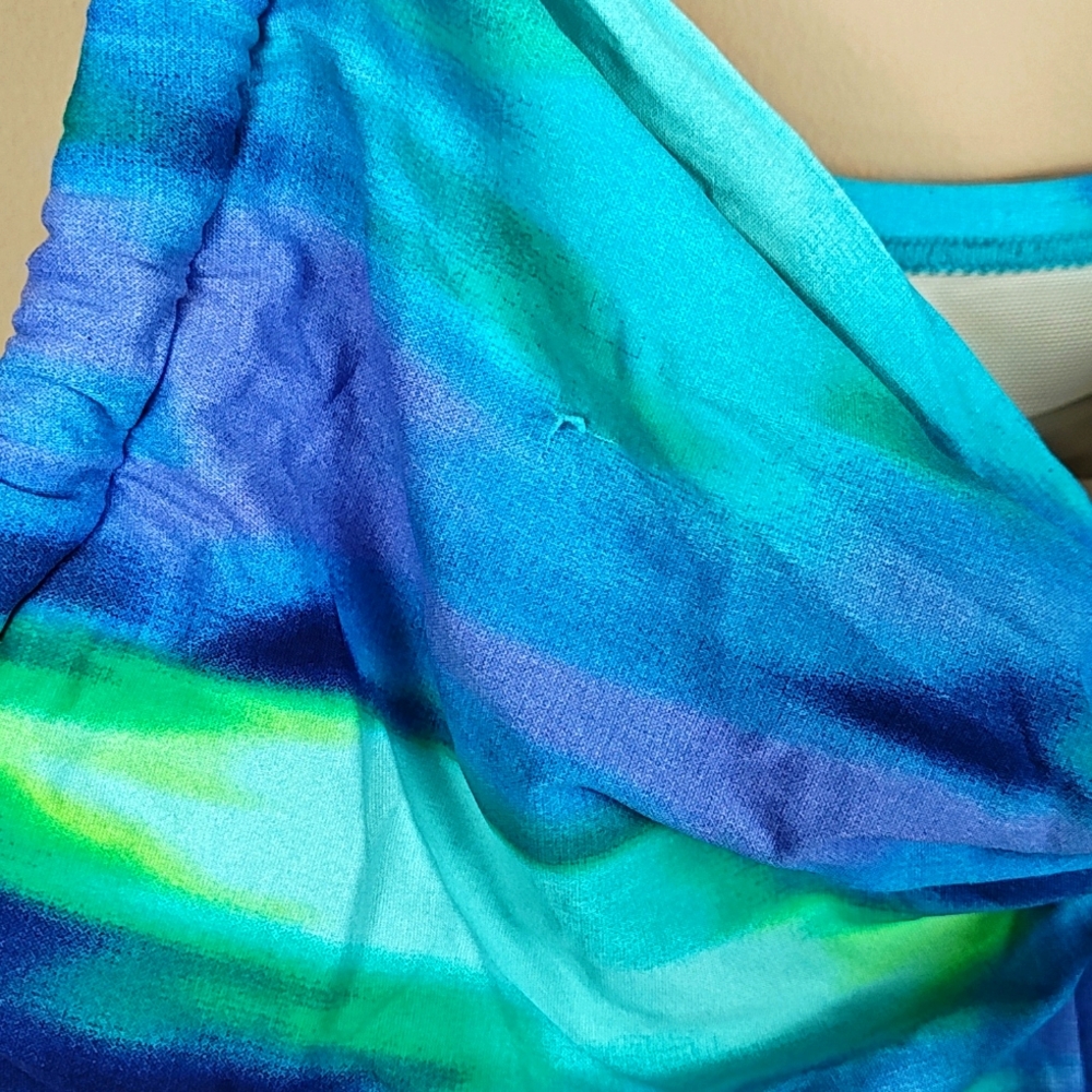 Coco Reef Tankini Top- With Flaw - Picture 6 of 7